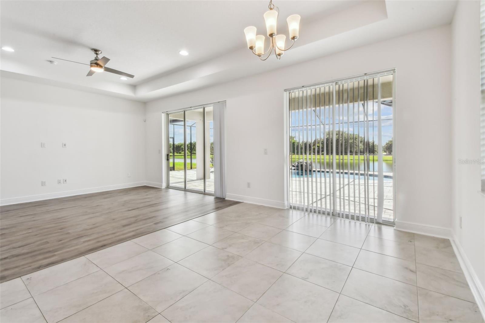 Image 18 of 58 For 11009 Rosso Della Street