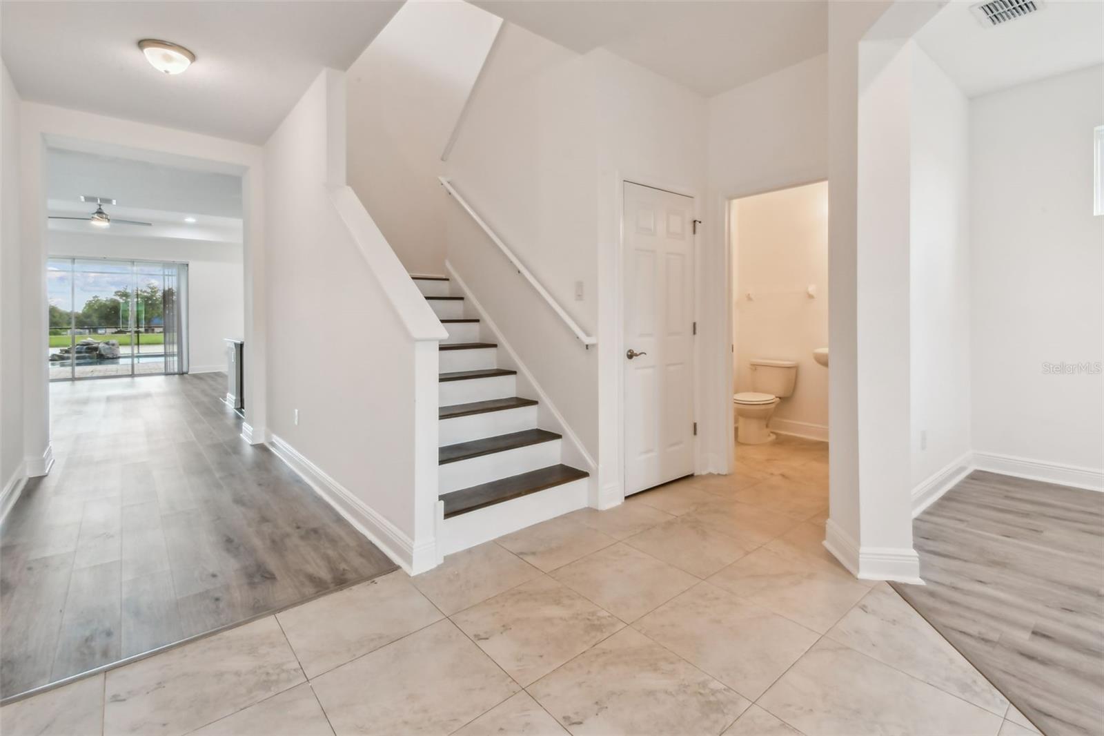 Image 6 of 58 For 11009 Rosso Della Street
