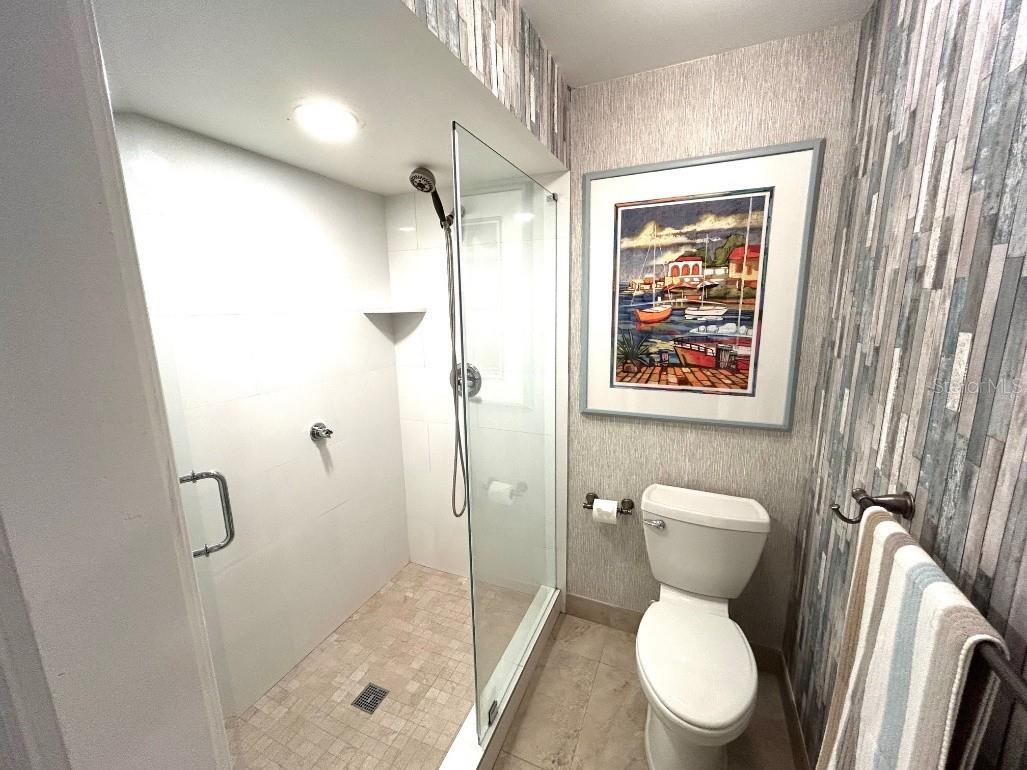 Image 15 of 29 For 1031 Anclote Drive