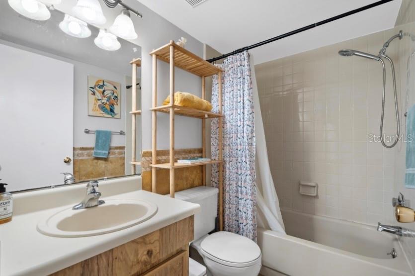 Image 11 of 15 For 4004 Dream Oak Place 102