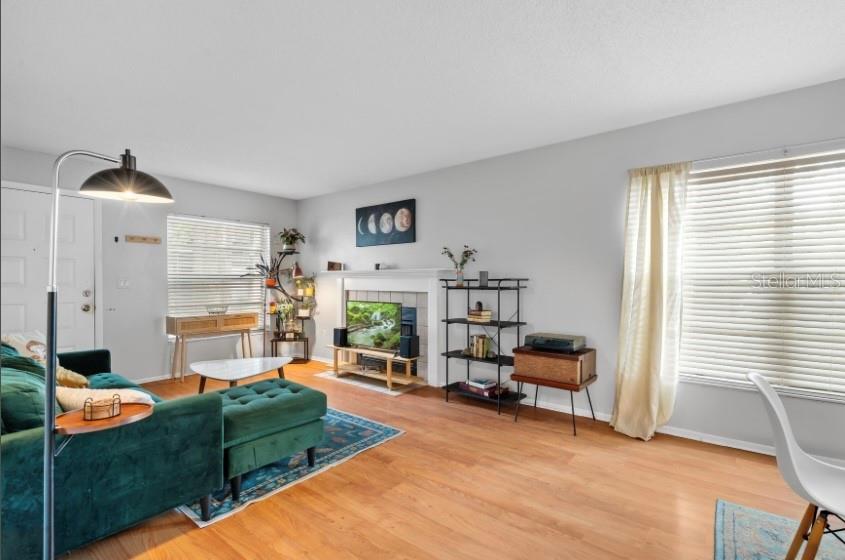 Image 6 of 15 For 4004 Dream Oak Place 102