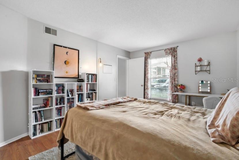 Image 8 of 15 For 4004 Dream Oak Place 102