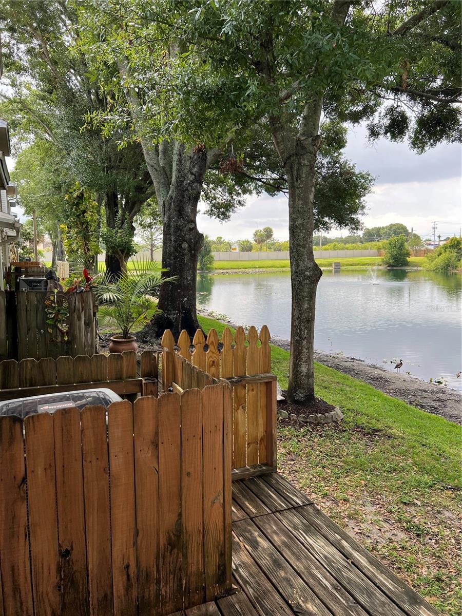 Image 16 of 34 For 7616 Colonial Court