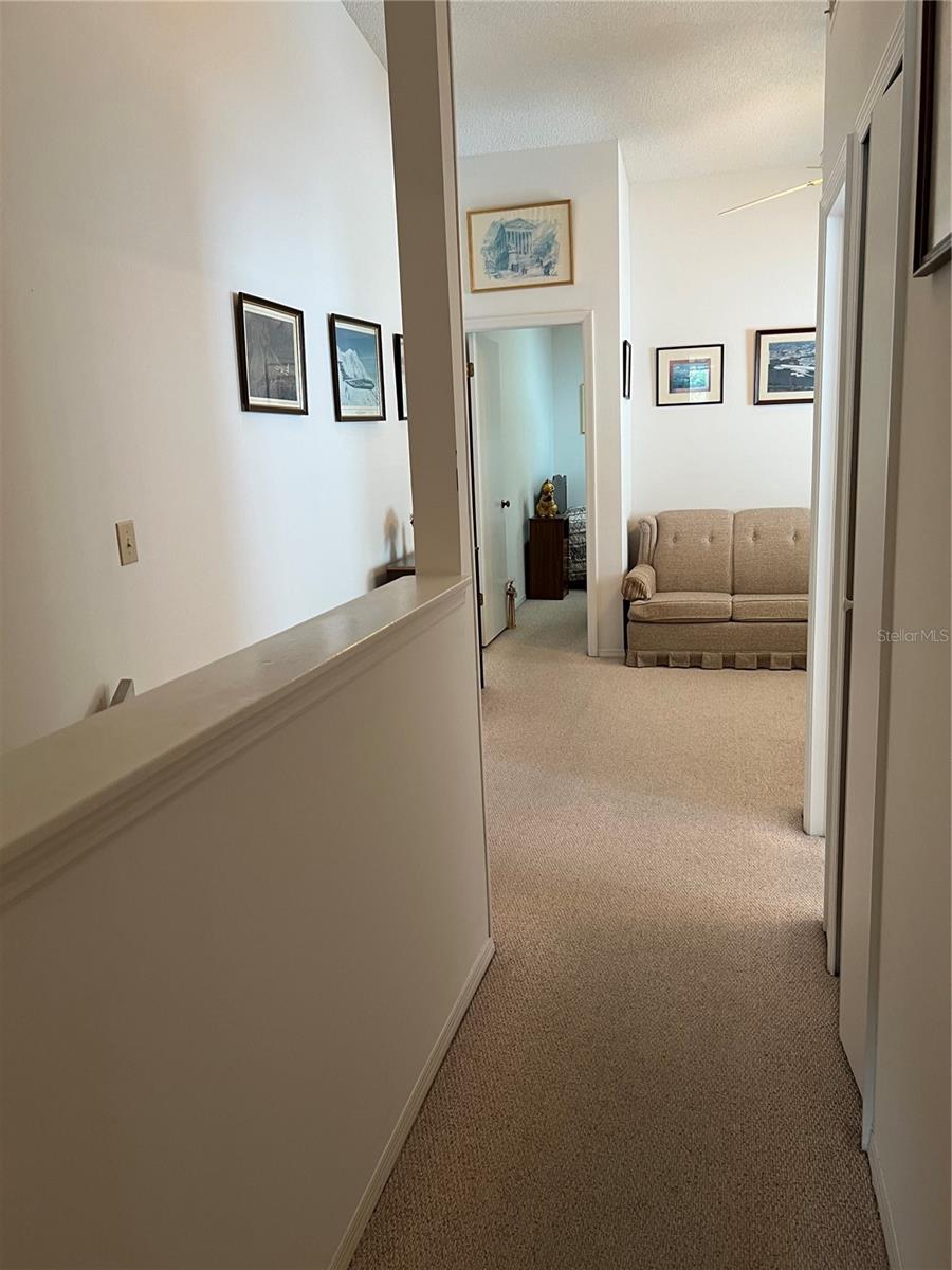 Image 18 of 34 For 7616 Colonial Court