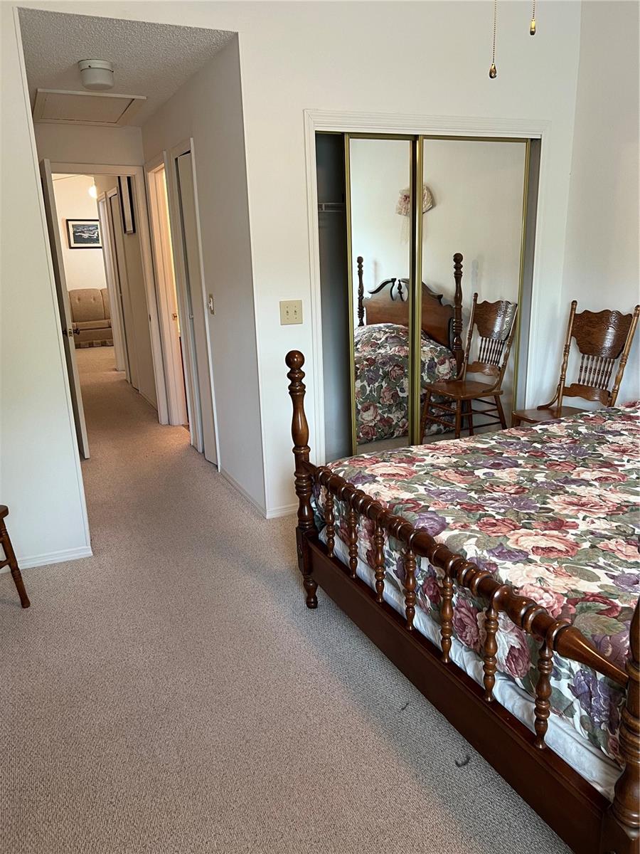 Image 21 of 34 For 7616 Colonial Court