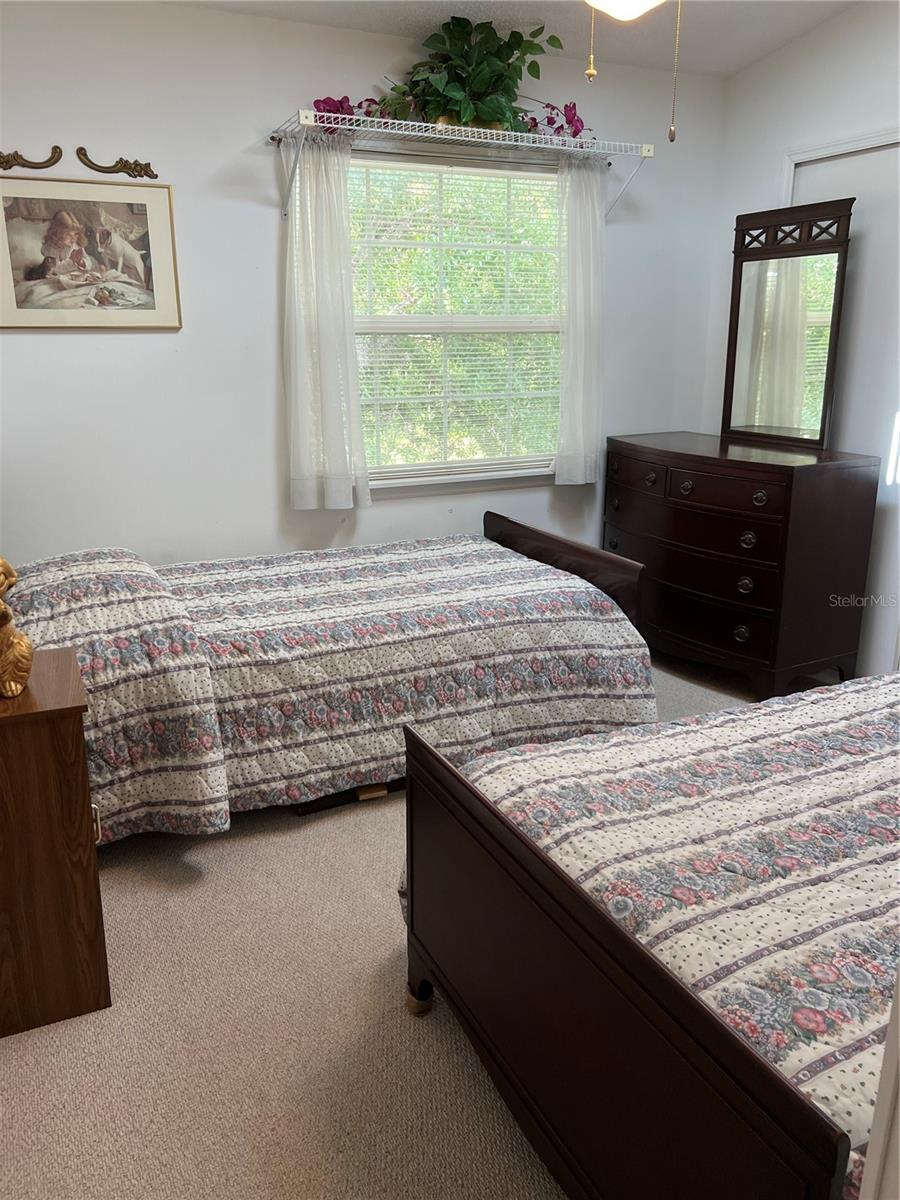 Image 27 of 34 For 7616 Colonial Court