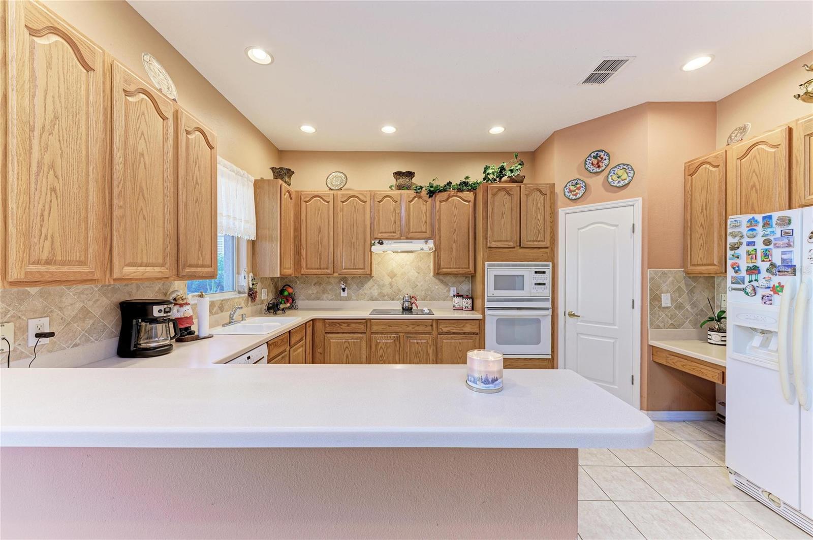 Listing photo id 18 for 17823 Arbor Creek Drive