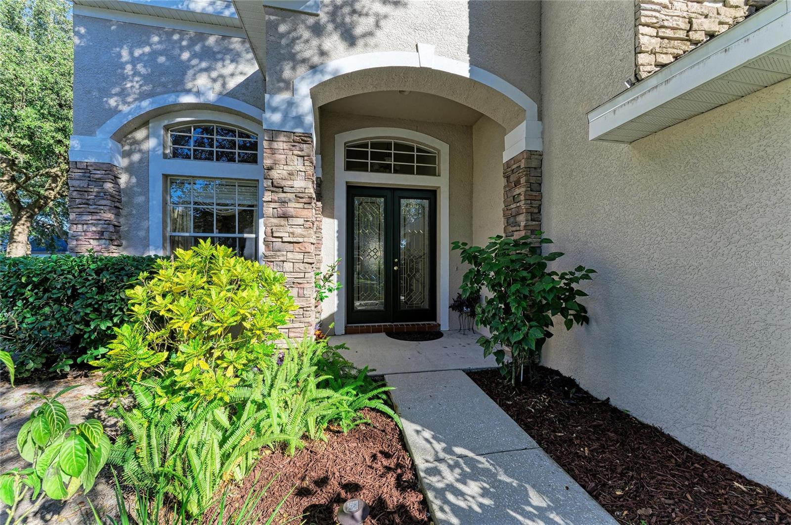 Listing photo id 2 for 17823 Arbor Creek Drive