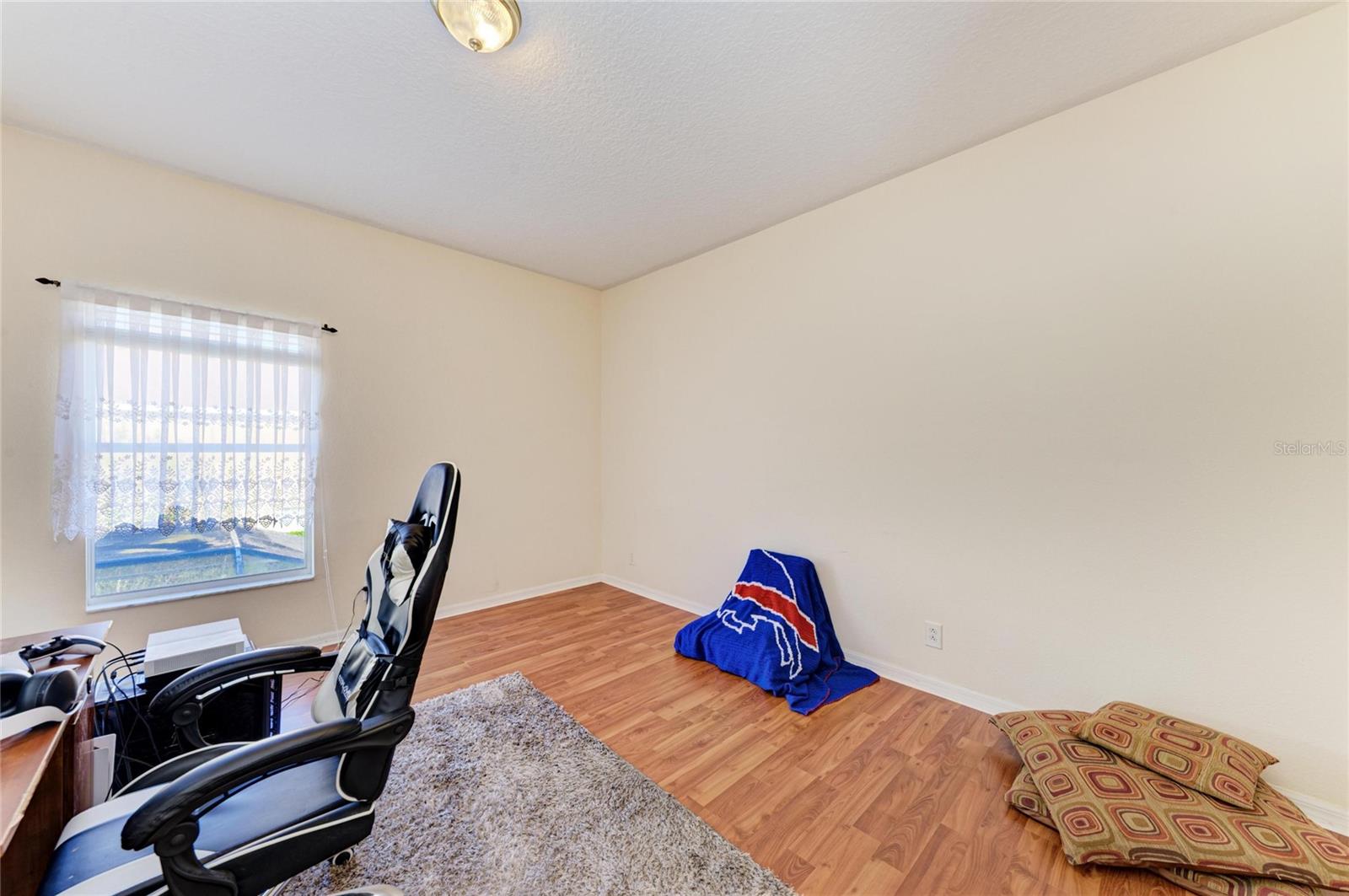 Listing photo id 40 for 17823 Arbor Creek Drive