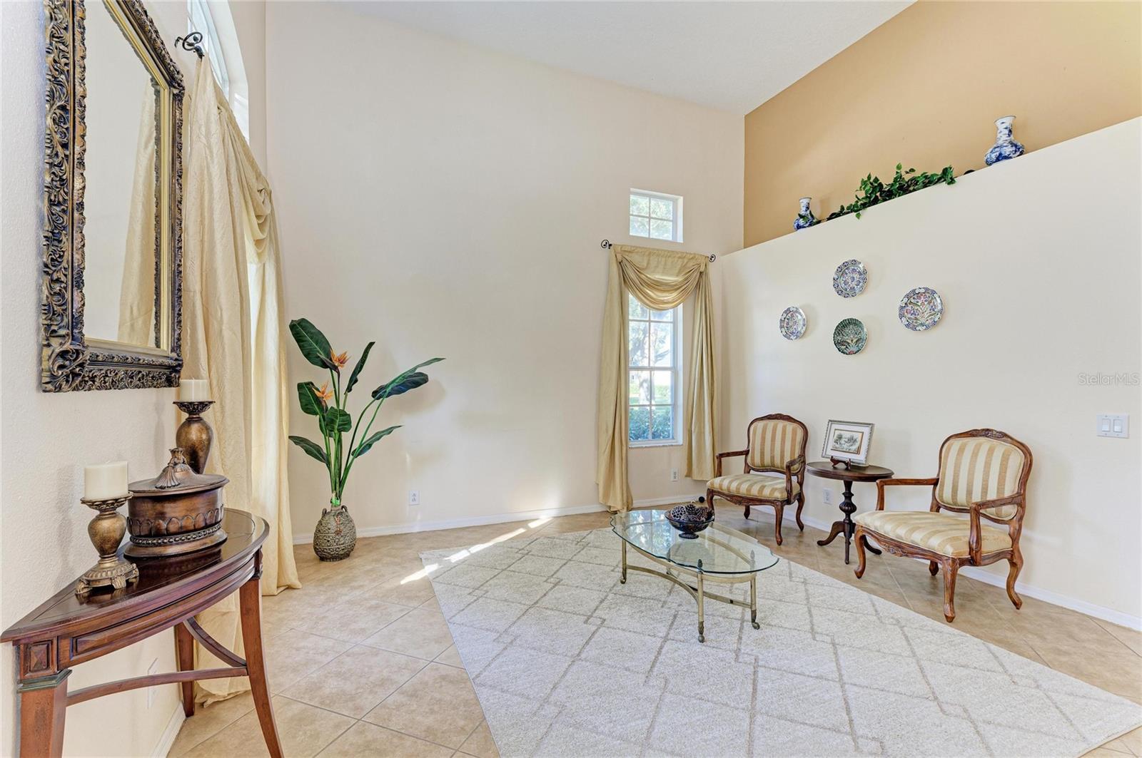 Listing photo id 5 for 17823 Arbor Creek Drive