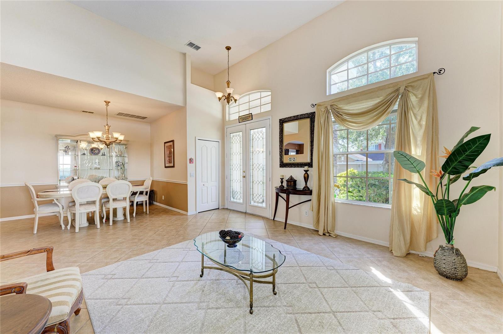 Listing photo id 7 for 17823 Arbor Creek Drive