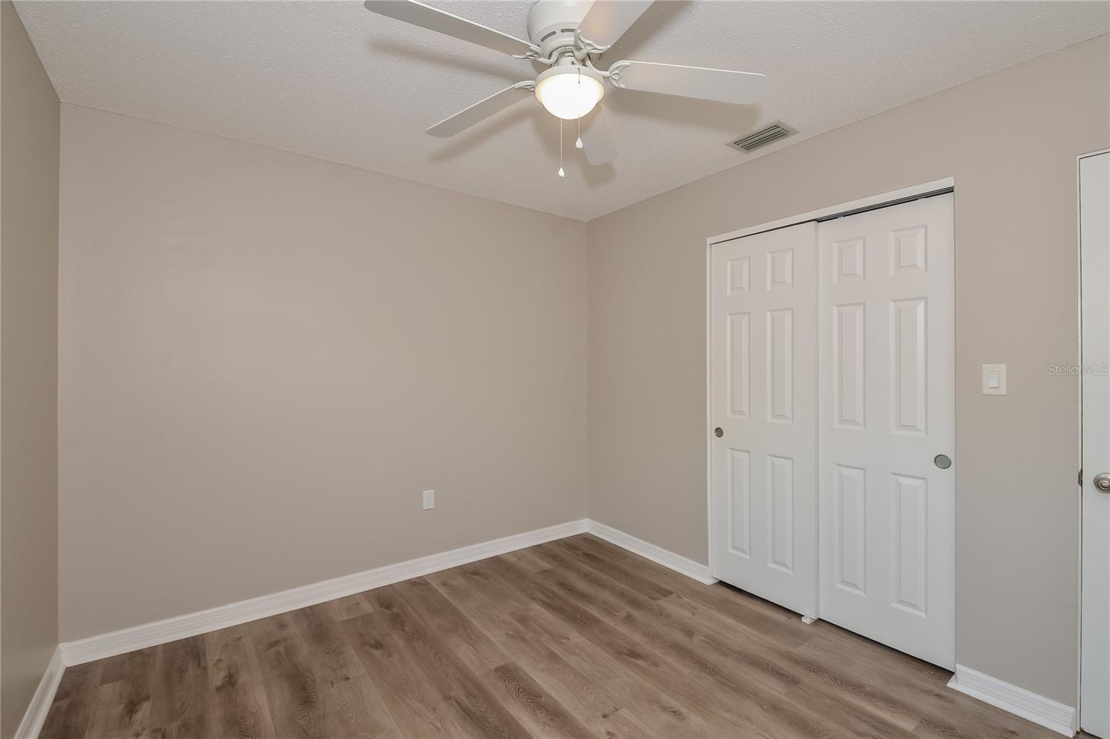 Image 7 of 16 For 1222 24th Avenue W