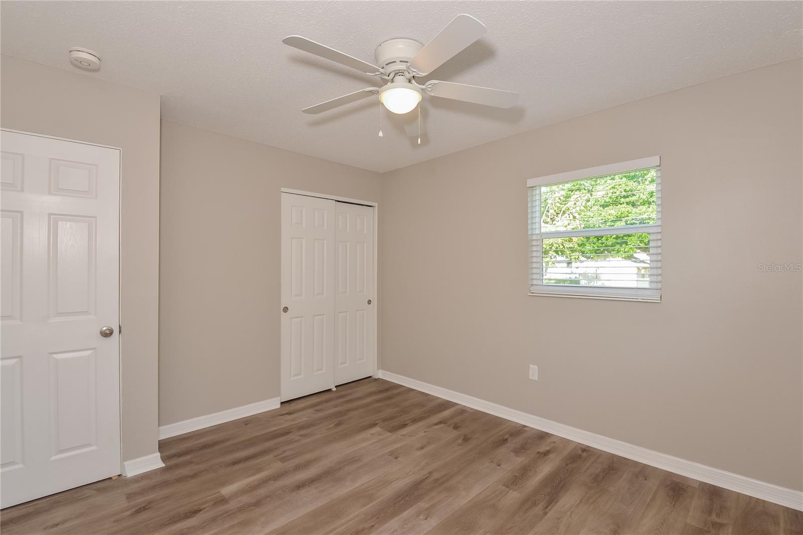 Image 9 of 16 For 1222 24th Avenue W