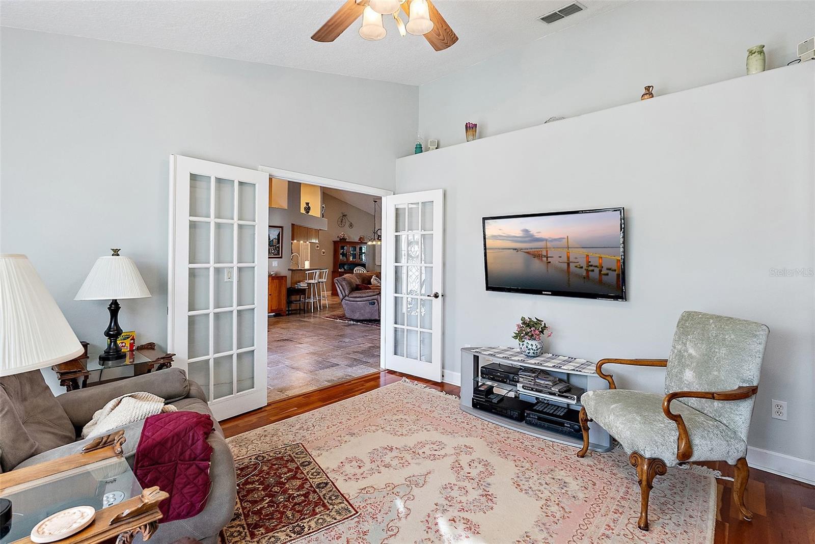 Image 8 of 37 For 605 4th Street W