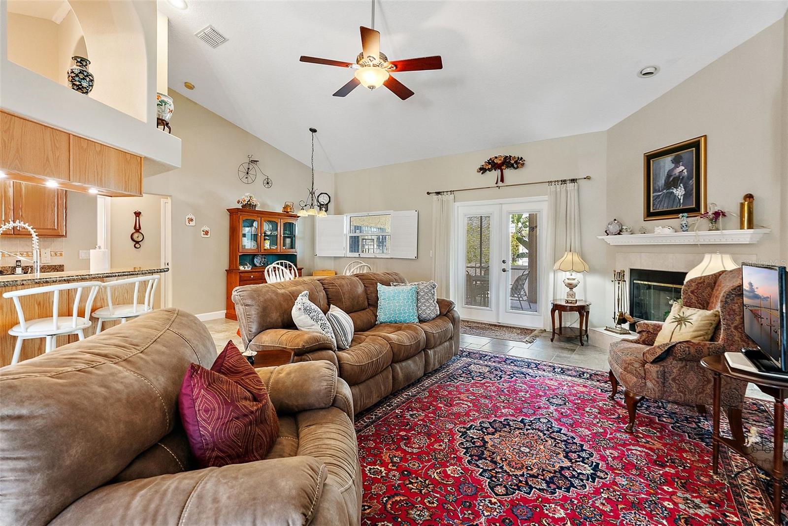 Image 9 of 37 For 605 4th Street W