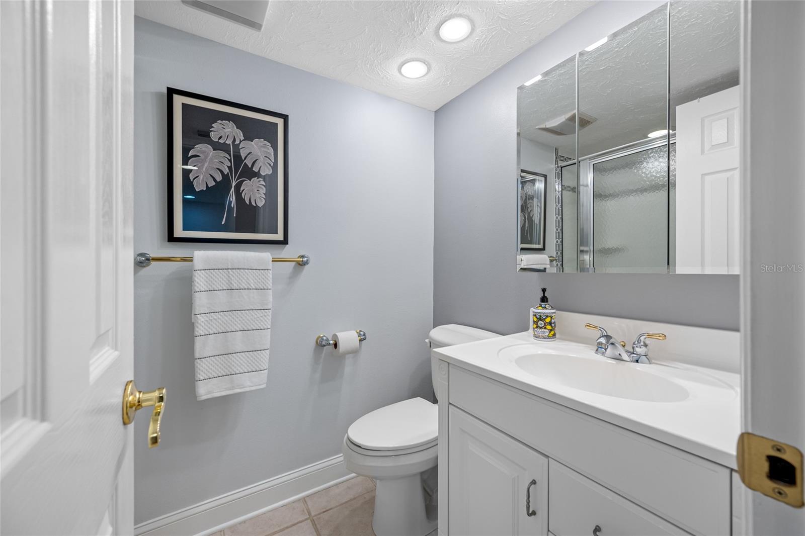 Image 22 of 26 For 3400 Cove Cay Drive 7c