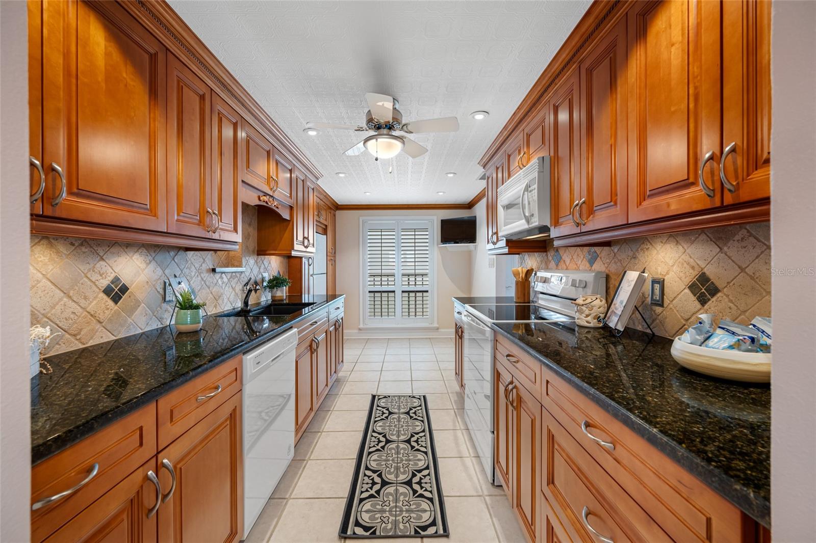 Image 6 of 26 For 3400 Cove Cay Drive 7c