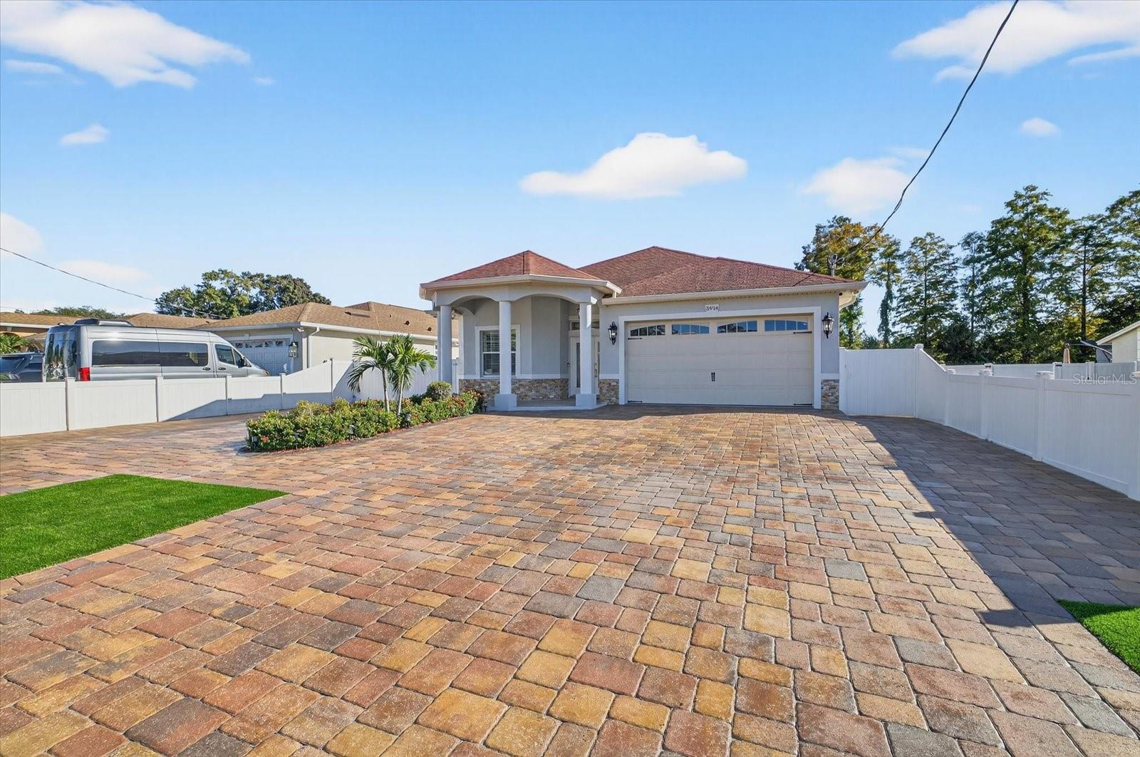 Image 4 of 84 For 3914 Sligh Avenue