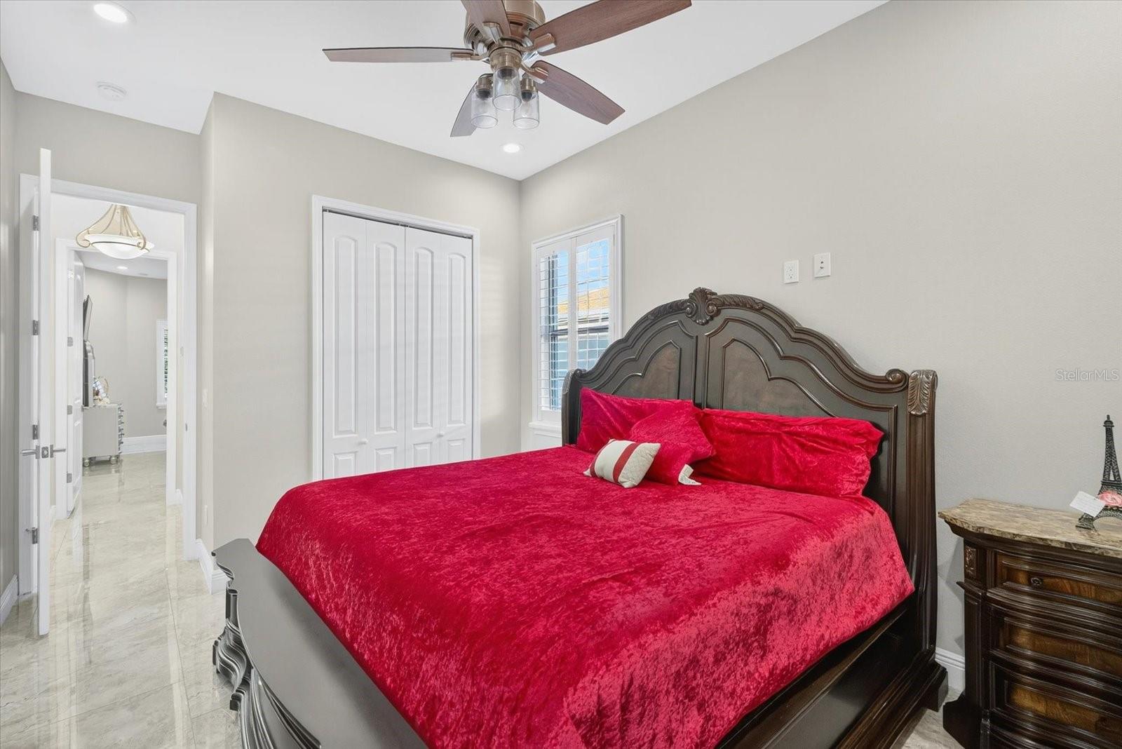 Image 40 of 84 For 3914 Sligh Avenue