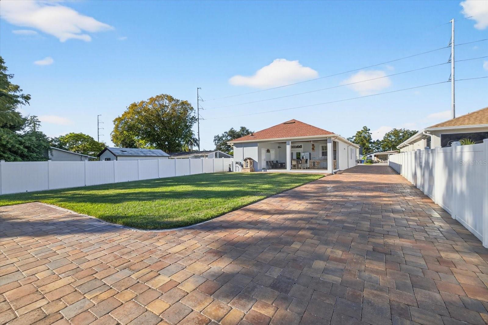 Image 46 of 84 For 3914 Sligh Avenue