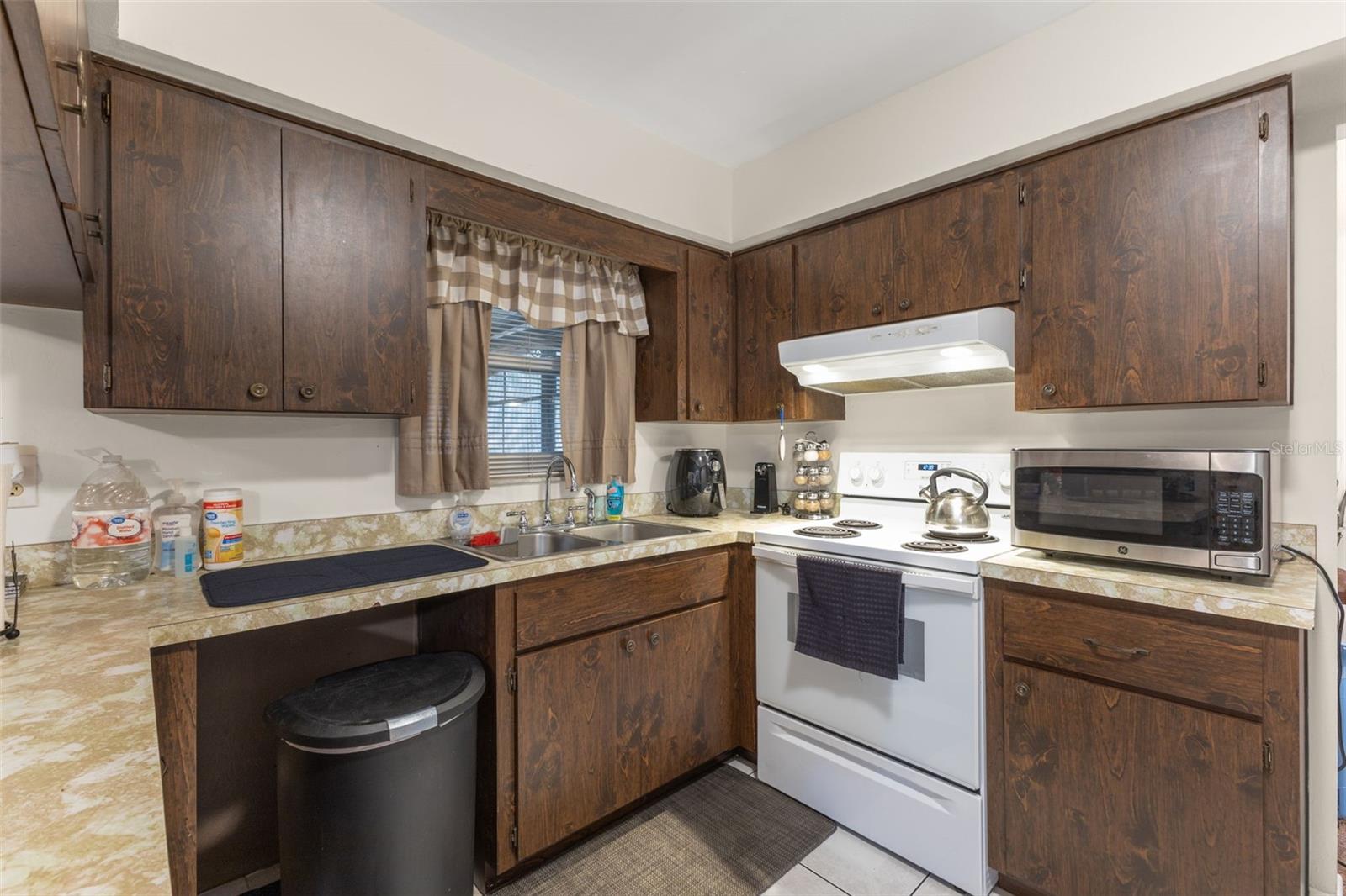 Image 11 of 26 For 1956 Barbara Avenue