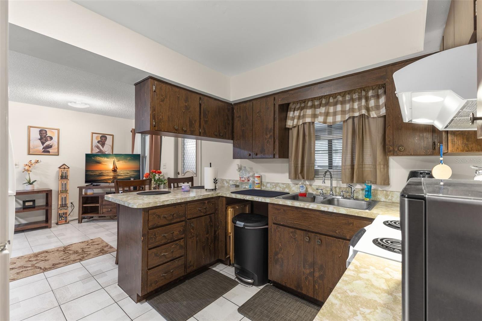 Image 12 of 26 For 1956 Barbara Avenue