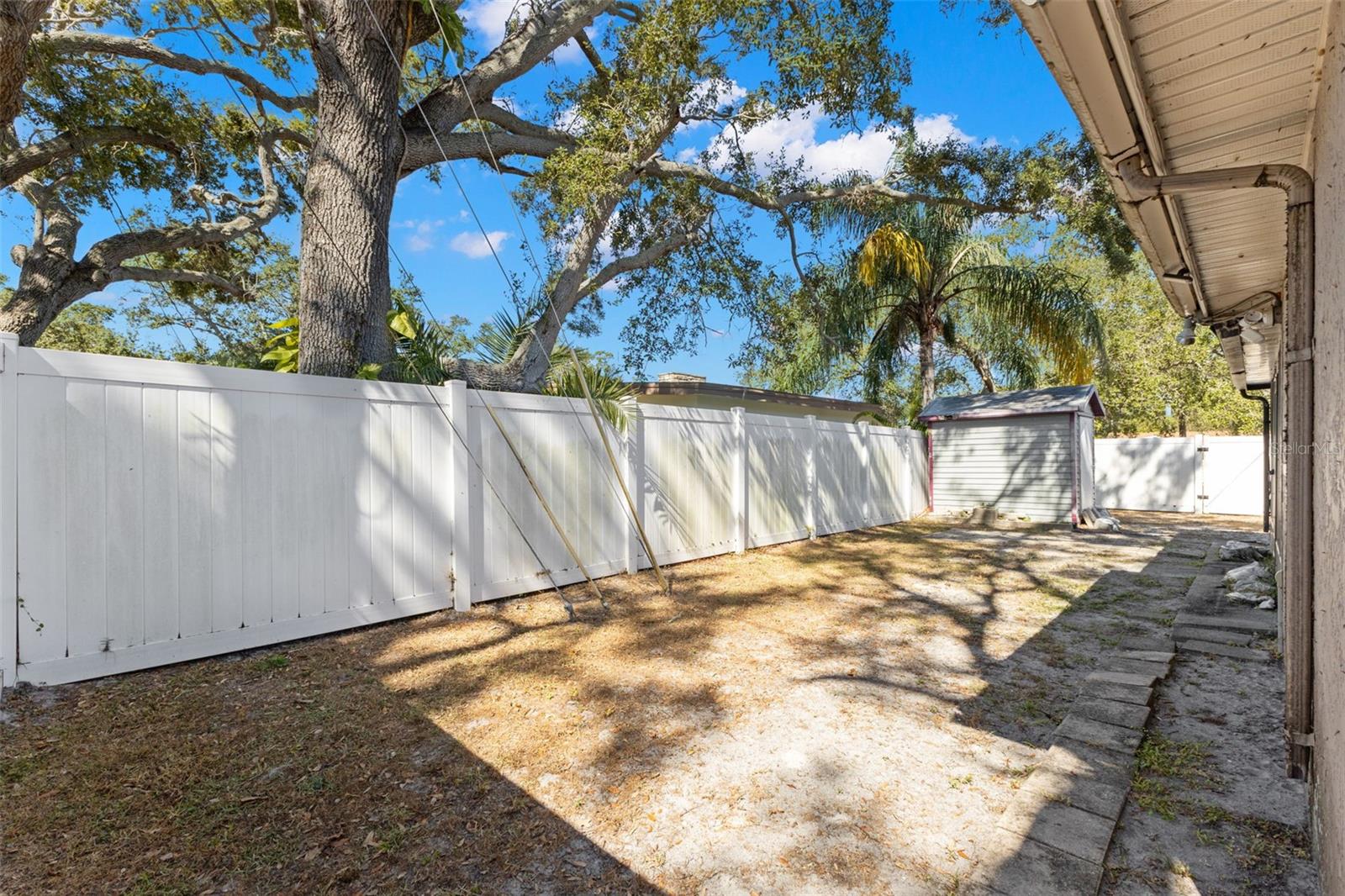 Image 14 of 26 For 1956 Barbara Avenue