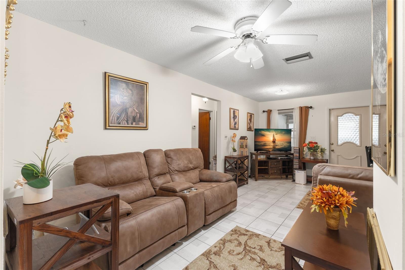 Image 7 of 26 For 1956 Barbara Avenue