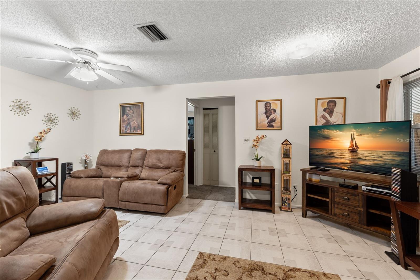 Image 9 of 26 For 1956 Barbara Avenue