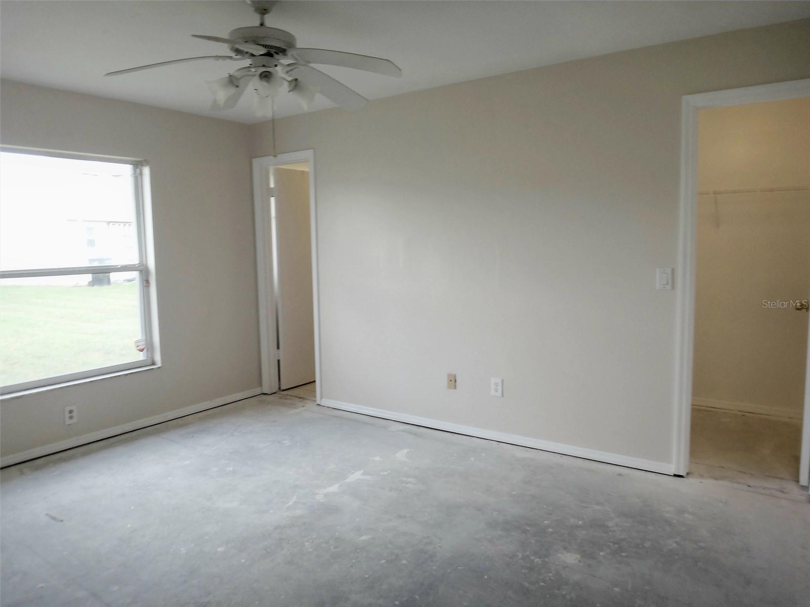 Image 18 of 35 For 14431 Island Cove Drive