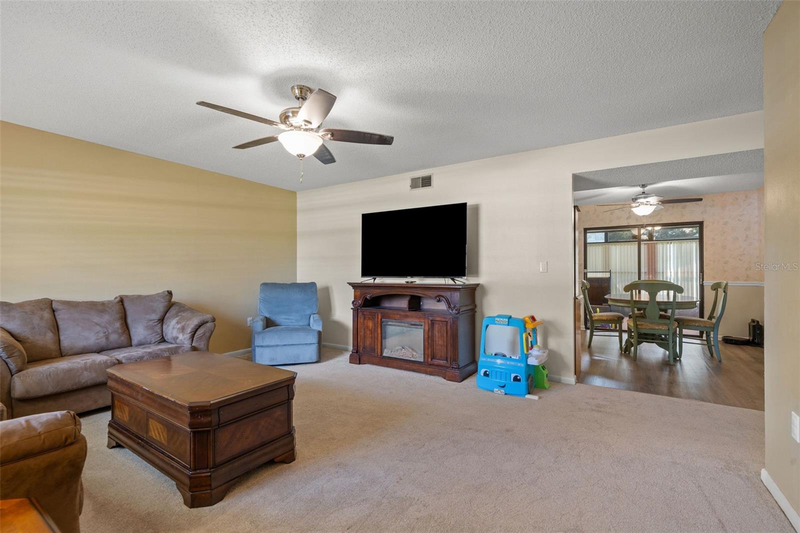 Image 10 of 43 For 6479 Barcelona Boulevard