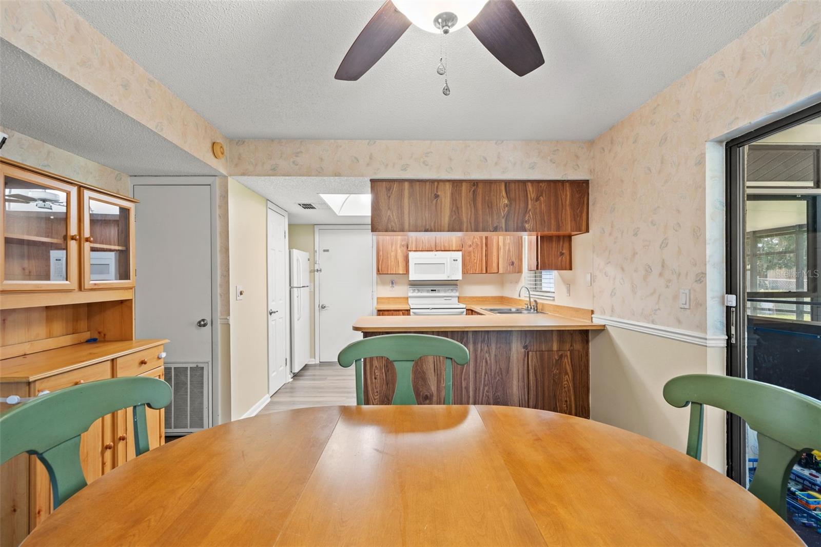 Image 13 of 43 For 6479 Barcelona Boulevard