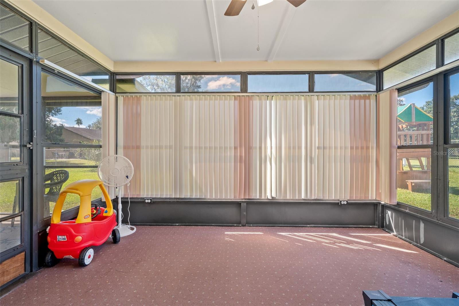 Image 28 of 43 For 6479 Barcelona Boulevard