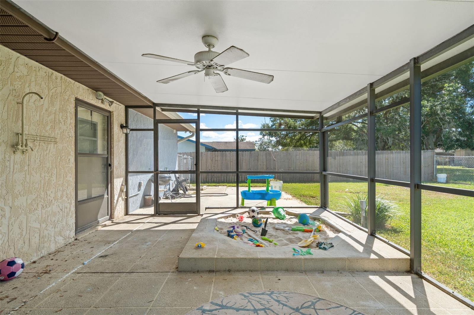 Image 32 of 43 For 6479 Barcelona Boulevard