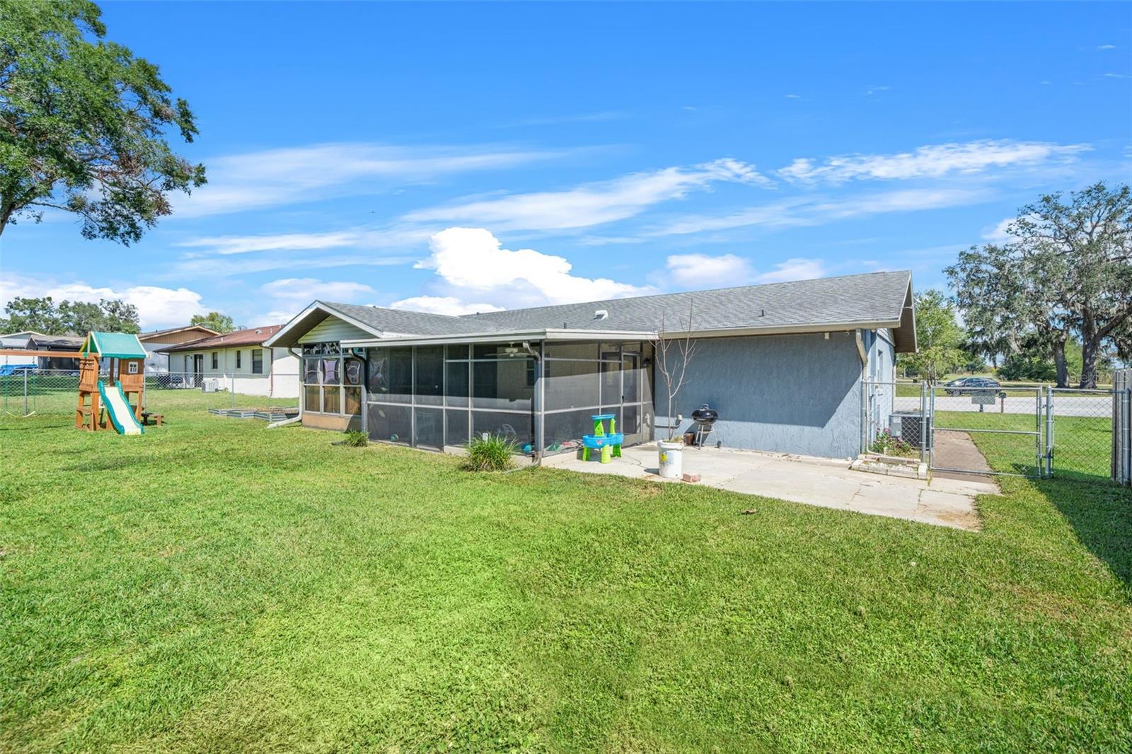 Image 38 of 43 For 6479 Barcelona Boulevard