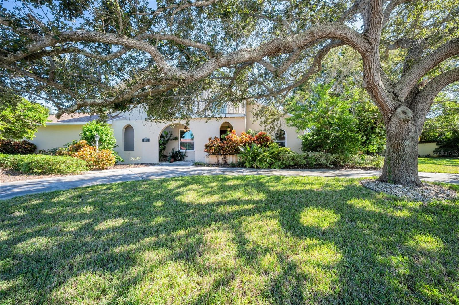 Image 12 of 75 For 2275 Kings Point Drive