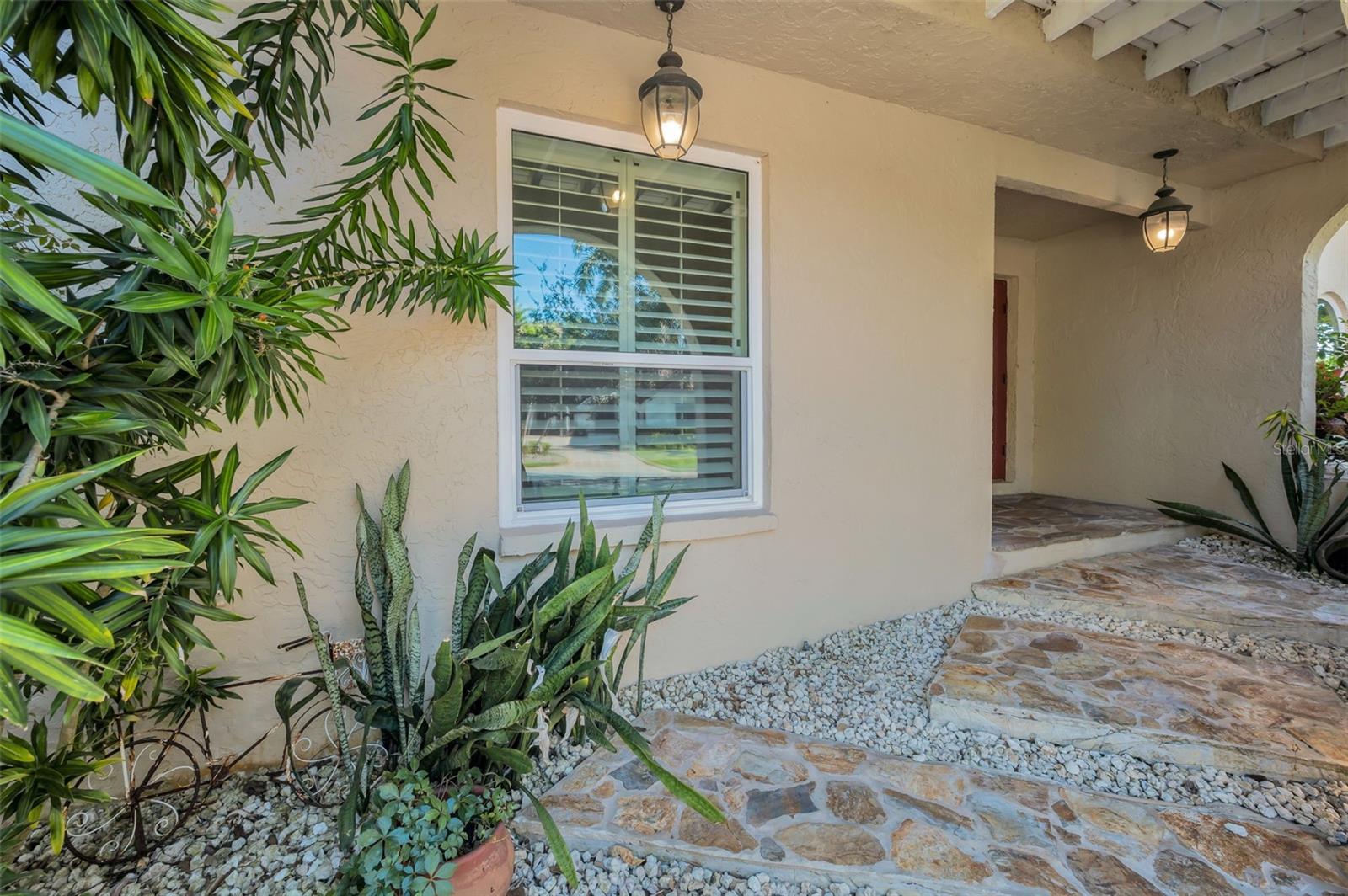 Image 18 of 75 For 2275 Kings Point Drive