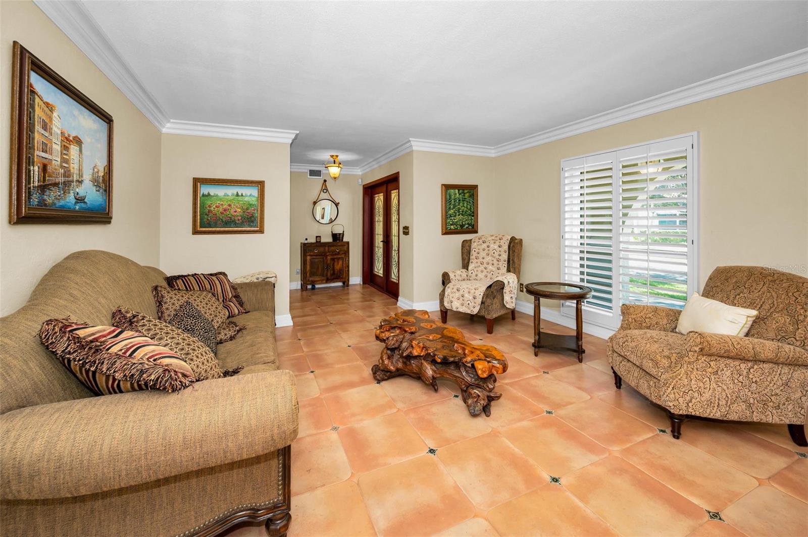 Image 22 of 75 For 2275 Kings Point Drive