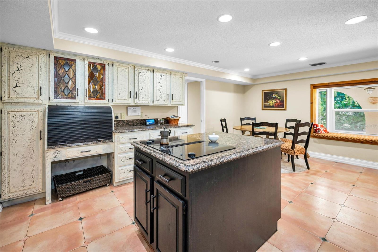 Image 30 of 75 For 2275 Kings Point Drive