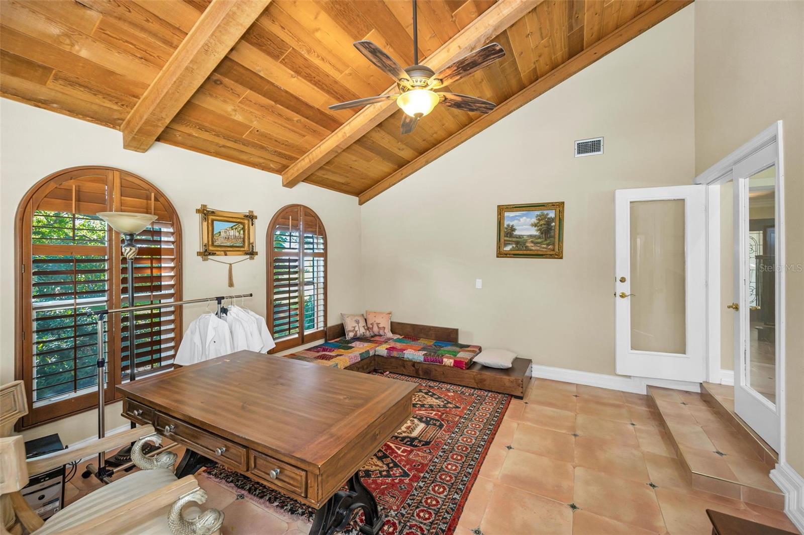 Image 39 of 75 For 2275 Kings Point Drive
