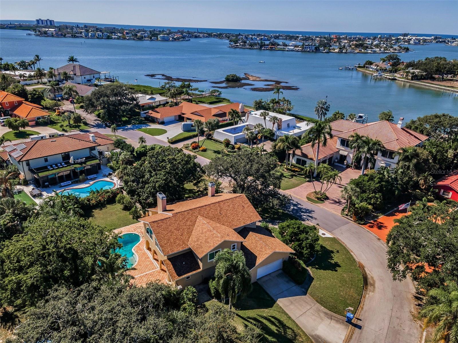 Image 6 of 75 For 2275 Kings Point Drive