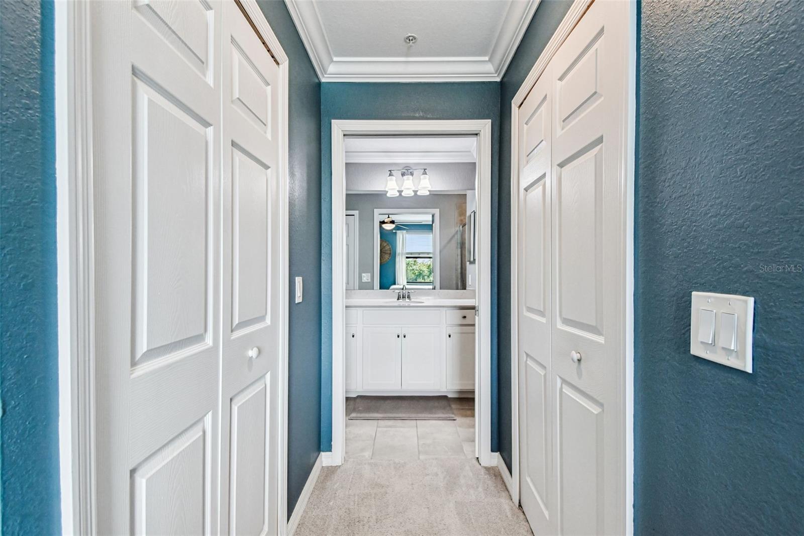 Image 31 of 77 For 17902 Gawthrop Drive 208