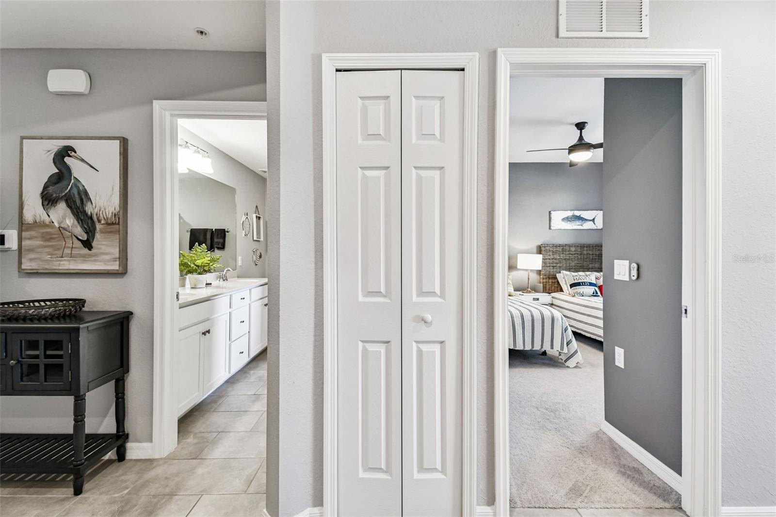 Image 37 of 77 For 17902 Gawthrop Drive 208