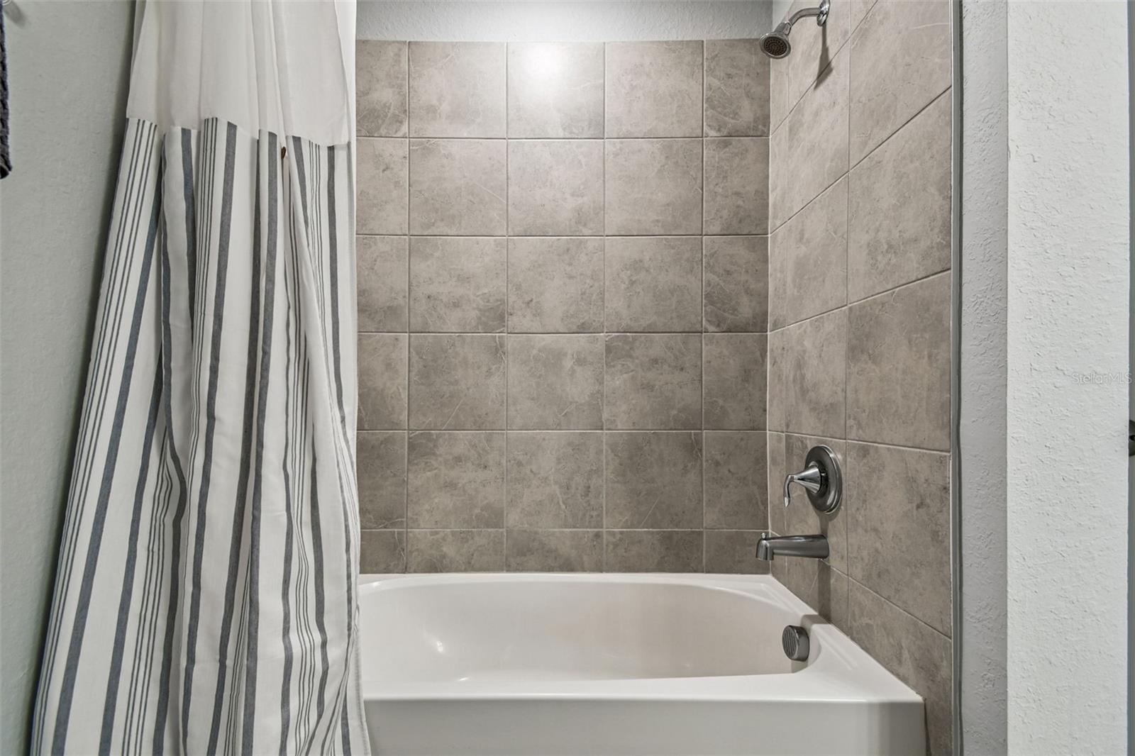 Image 42 of 77 For 17902 Gawthrop Drive 208