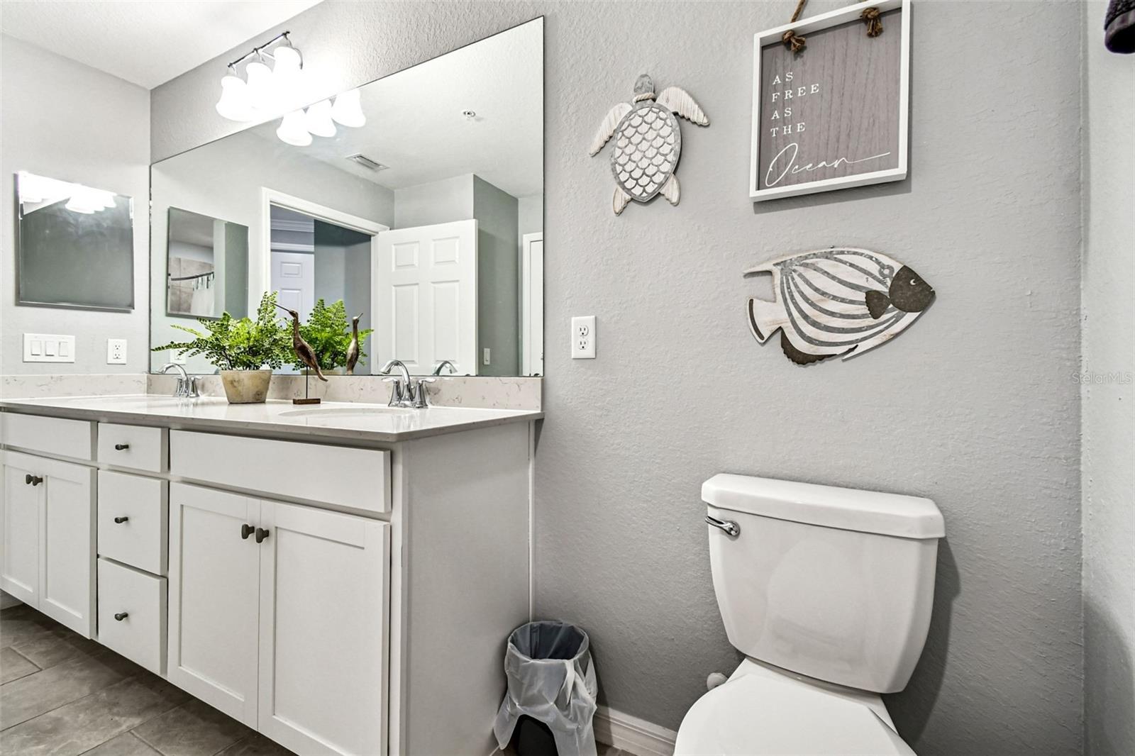 Image 43 of 77 For 17902 Gawthrop Drive 208