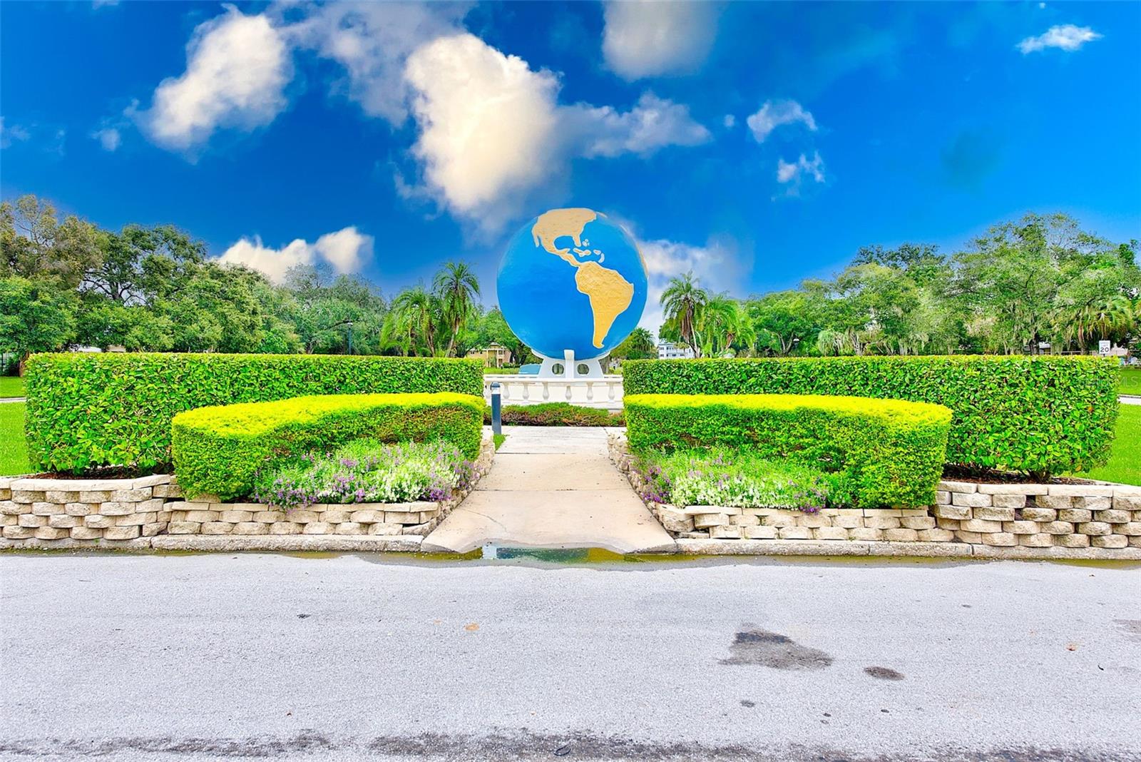 Image 42 of 43 For 2229 Americus Boulevard W 25