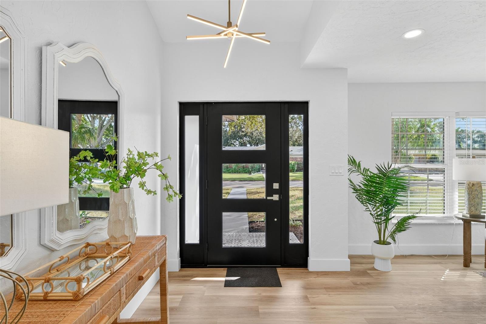 Image 14 of 78 For 6441 27th Avenue N