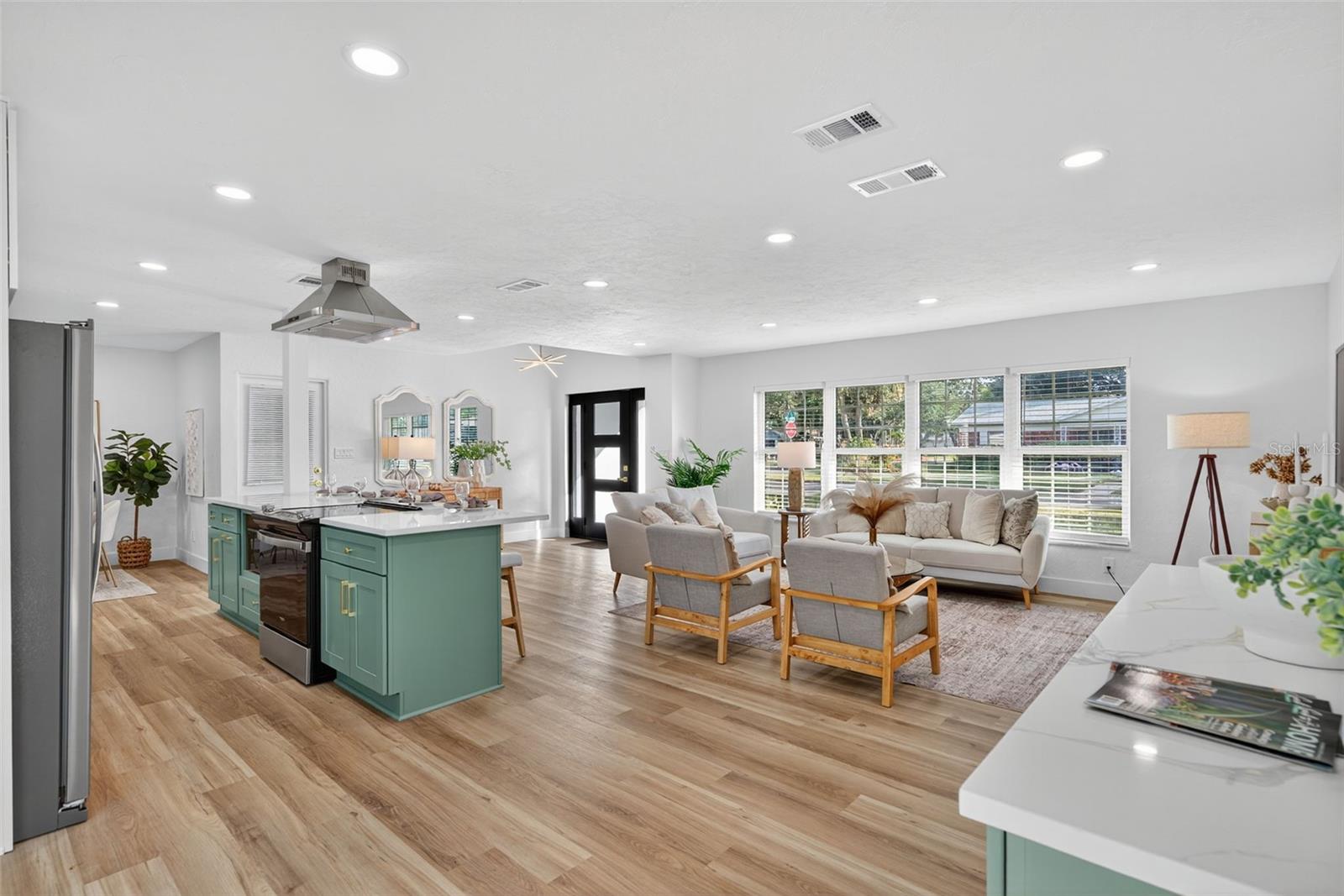 Image 19 of 78 For 6441 27th Avenue N