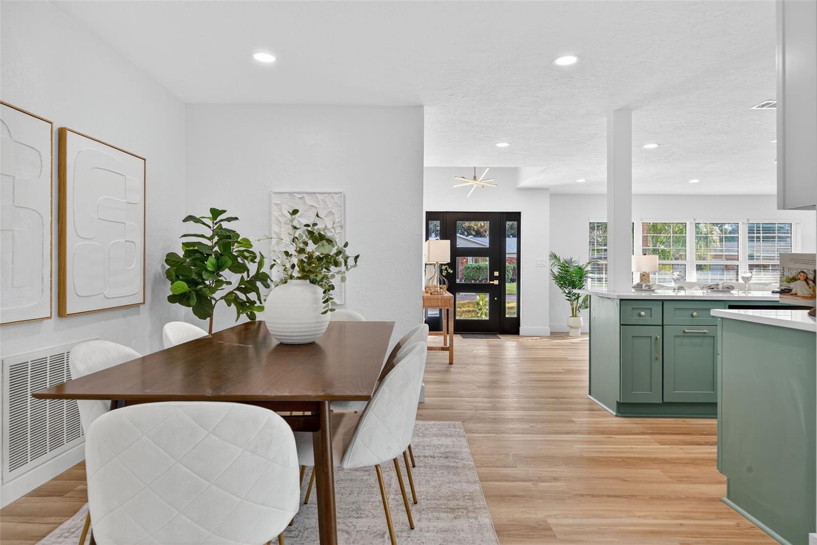 Image 34 of 78 For 6441 27th Avenue N