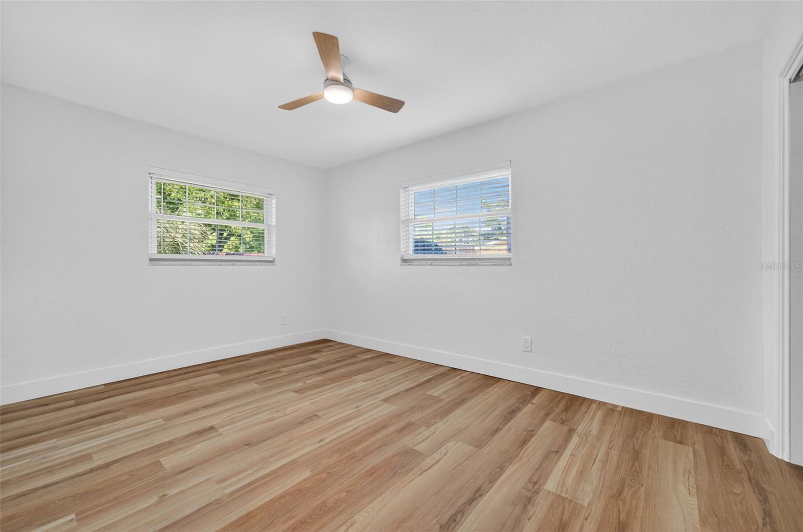 Image 45 of 78 For 6441 27th Avenue N